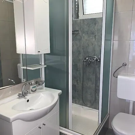 Center Apartment *